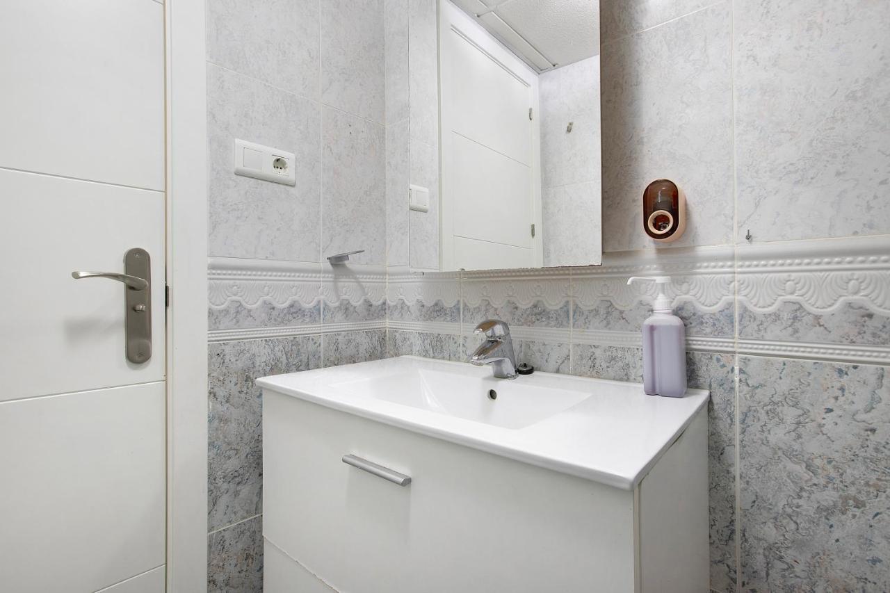 Benalmarina Apartment เบนัลมาเดนา ภายนอก รูปภาพ